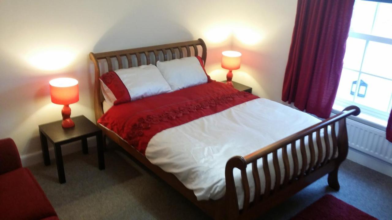 Riverbank Guest House Wiggenhall Saint Germans Екстер'єр фото